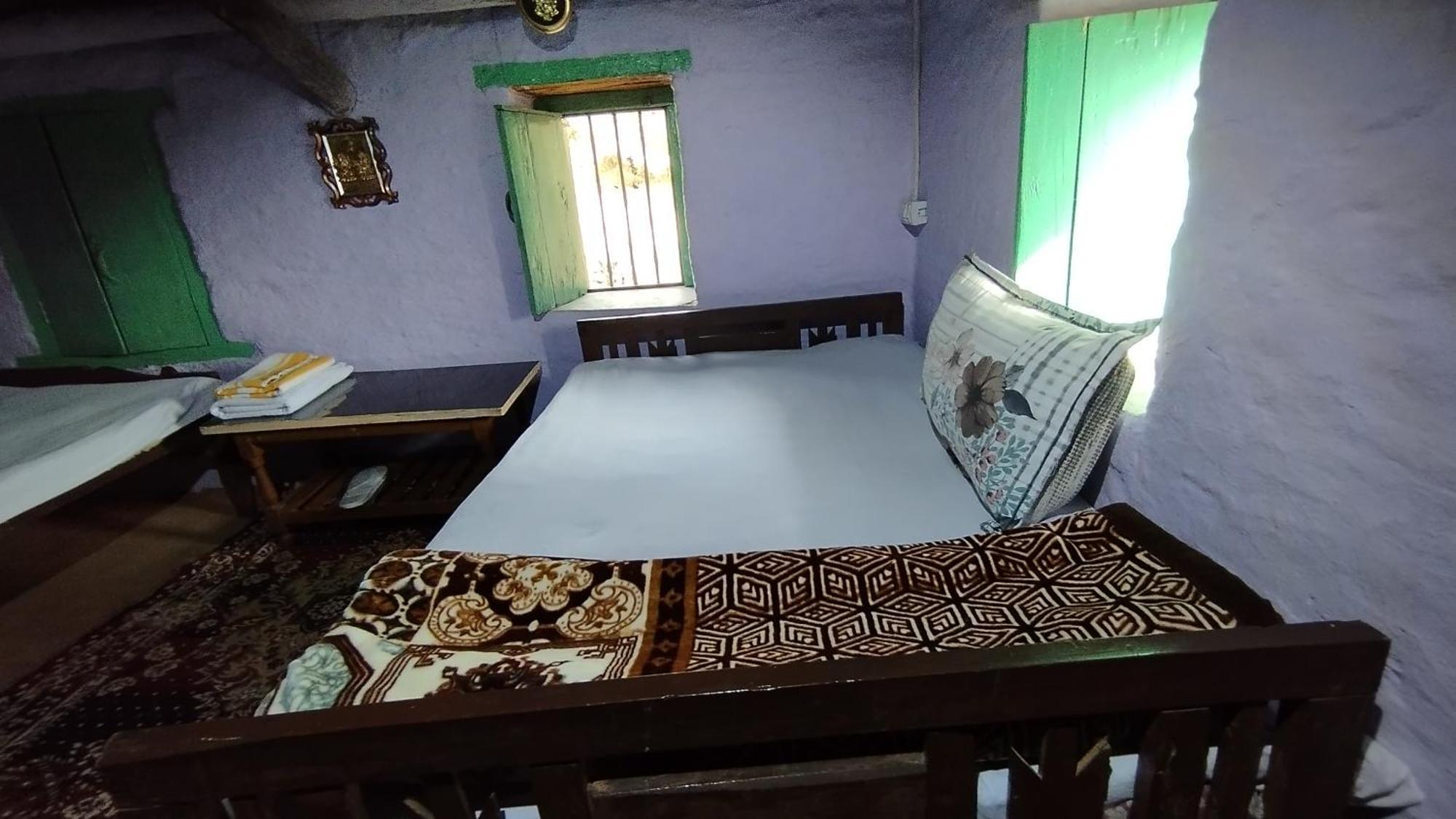 Dwarahat Village Farmstay- Babaji'S Cave Zimmer foto